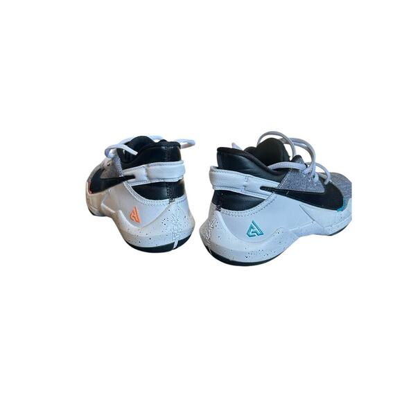 Nike Zoom Freak 2 Denim size 5.5 Youth White Gray Orange Turquoise Sneakers Kid - Picture 9 of 10